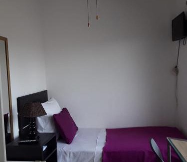 Kempton Park House | Airport Lodge OR Tambo Airport