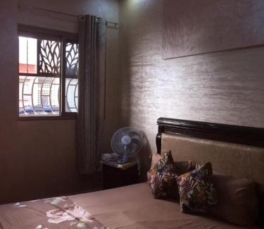 Deroua House | Airport M V chambre stay