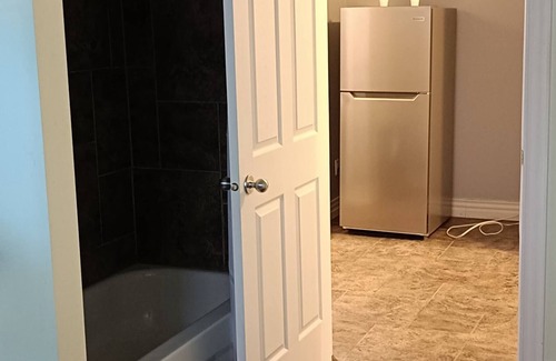 Moncton House | Airport Oasis: Cozy Retreat & Amenities
