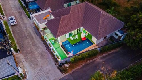 Bang Sare Villa | Airport Pool Villa บางเสร่