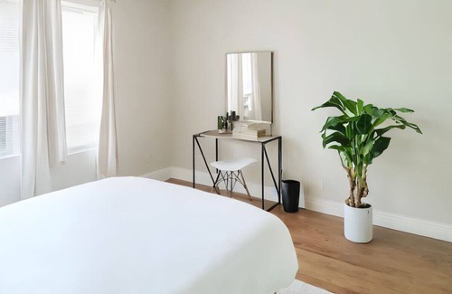 Jefferson Park Apartment | Airport Proximity Paradise: 2BR Spacious Apartment