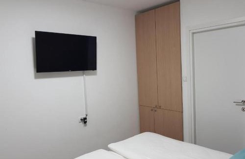 Or Yehuda House | Airport Stay