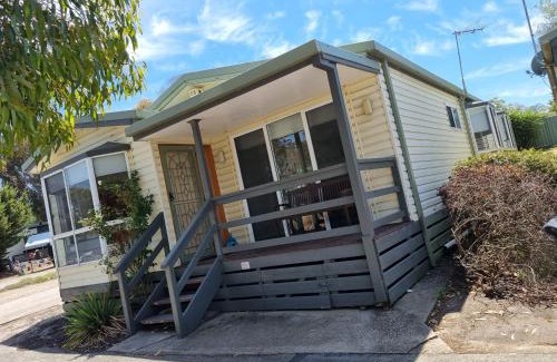 Attwood Resort | Airport Tourist Village Melbourne