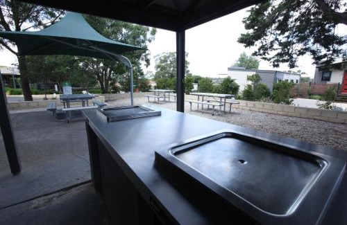 Attwood Resort | Airport Tourist Village Melbourne