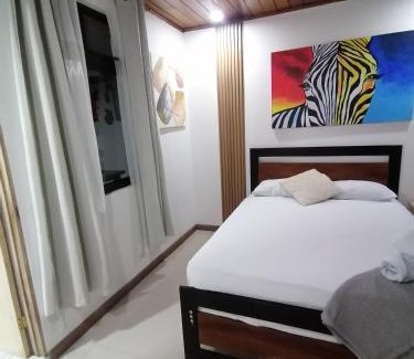 Alajuela House | Airport Traveler's home.