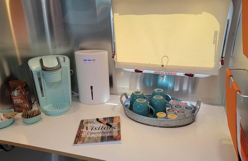 Port Angeles House | Airstream - Glamping Airstream w/Deluxe Private Patio