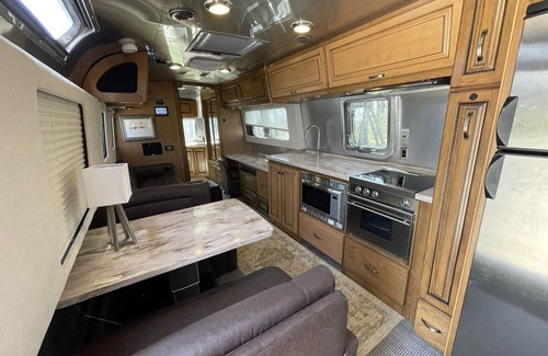 Thompson's Station House | Airstream RV - Close to Nashville, yet tucked away from the bustle