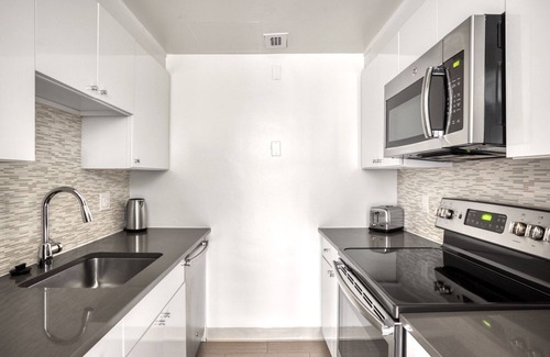 Prudential - St. Botolph Apartment | Airy Back Bay 1BR w/Gym, nr Copley Sq, by Blueground