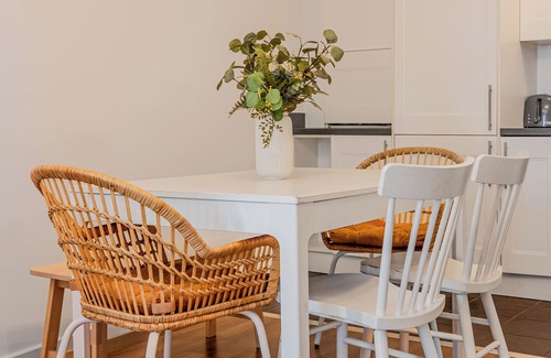 Deptford Apartment | Airy Bright 2Bed Apt Deptford, Canary Wharf