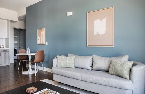Palms Apartment | Airy Culver City 1BR w/Gym & Clubhouse, nr 405, by Blueground