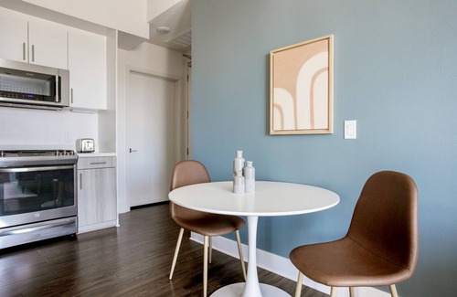 Palms Apartment | Airy Culver City 1BR w/Gym & Clubhouse, nr 405, by Blueground
