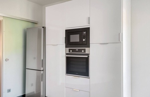 Heiligenstadt Apartment | Airy Döbling 3BR w/Balcony & Elevator, nr Restaurants, by Blueground