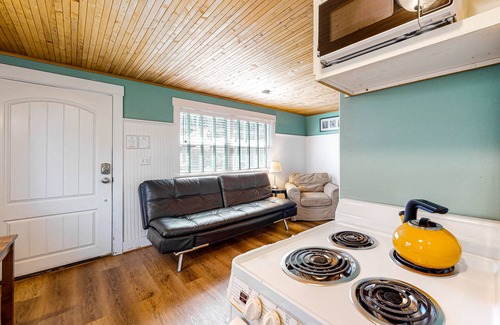 Downtown Cannon Beach Cottage | Airy Dog-Friendly Cottage with Free WiFi, Firepalce - Near Beach & Downtown