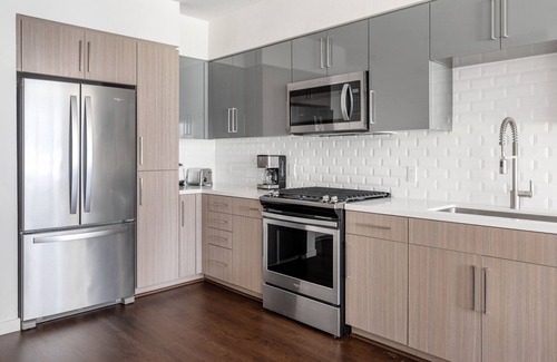 Milpitas Apartment | Airy Milpitas 1BR w/Gym, Pool, walk to BART + Great Mall, by Blueground