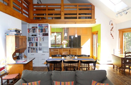 Vineyard Haven House | Airy, Quiet Vacation Rental Home, pool, tennis, FERRY TIX on MV