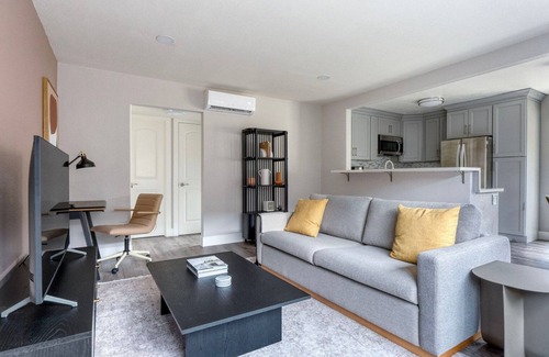 Santa Clara Apartment | Airy Santa Clara 1BR w/Pool, Parking & A/C, nr Tech Hub, by Blueground