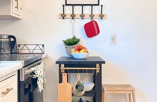 Roosevelt Park House | ★Airy★2 bed 1 bath home in the heart of San Jose