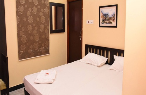 Ambattur Hotel | Aishwaryam Deshna Service Apartment