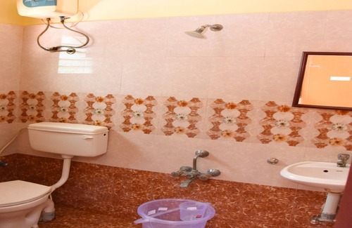 Ambattur Hotel | Aishwaryam Deshna Service Apartment
