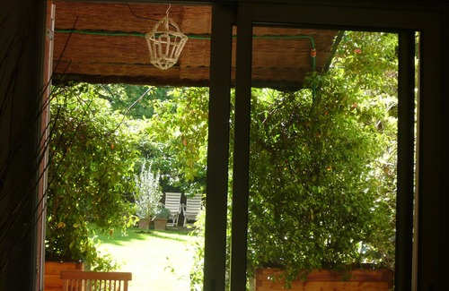 Est Apartment | AIX EN PROVENCE. BEAUTIFUL PRIVATE GARDEN APARTMENT IN LUXURY RESIDENCE WITH SWIMMING POOL