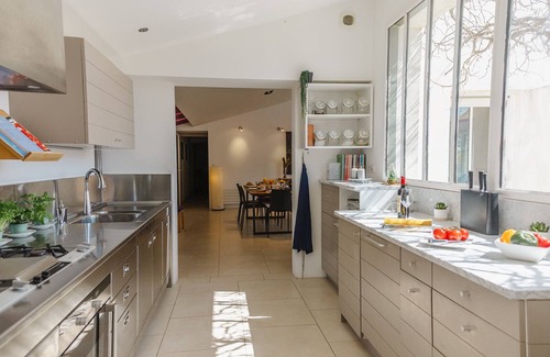Ile-d'Aix House | Aixcale near the sea