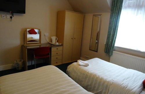 Slough Bed & Breakfast | AJ Lodge