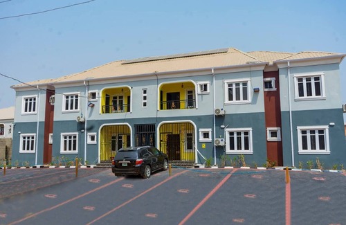 Igando House | AJI (1.0)| Luxury 3BED Apartment (Ijegun, Lagos)