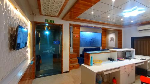 Triplicane House | Ajith residency Near Marina Beach