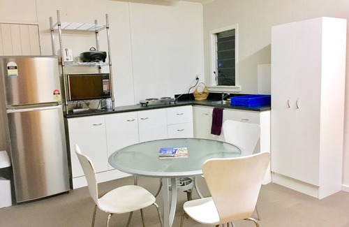 Manurewa House | AK Holiday rental property