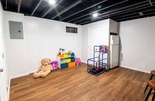 Maryland Heights House | AK's STL Pearl Grey House - Game Room