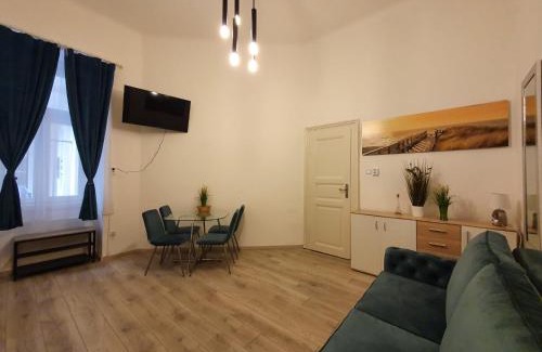 Erzsebetvaros Apartment | AKACFA Sweet Home
