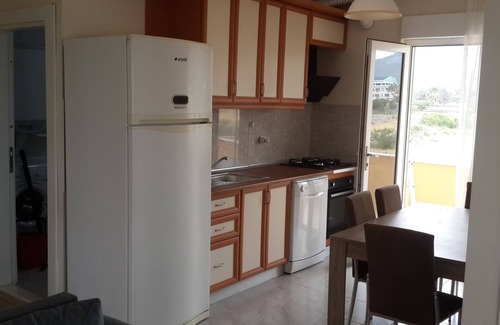 Camyuva Villa | akdenizevleri .COMPLETE VILLA 5 BEDROOMS 10 PEOPLE 2 KITCHENS 3 BATHROOMS