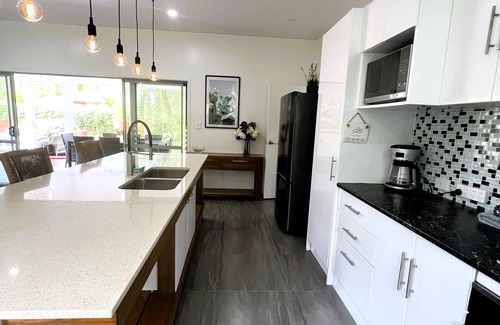 Matavera House | Ake Ake House a stylish and private retreat in the peaceful village of Matavera.