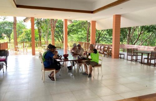 Khanong Phra Bed & Breakfast | Ake camping pakchong