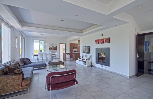 Paralimni Villa | Akefalou Bay Villa - 5 Bedroom Exclusive villa