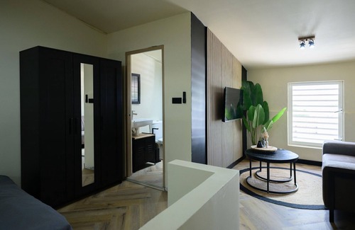 Colon Apartment | Aki Banda Suites