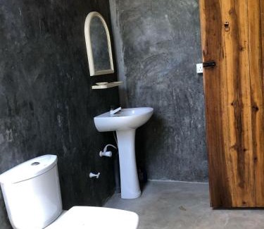 Pottuvil Hotel | AKM Resort Whisky Point