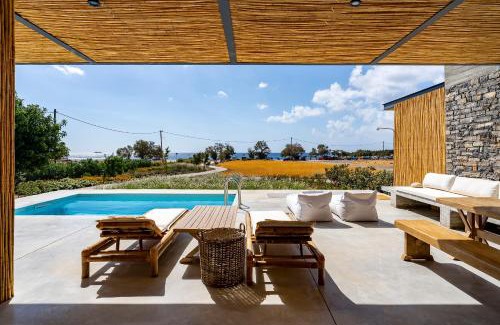 Gialos Apartment | Akra Grammeno Beachfront Villas