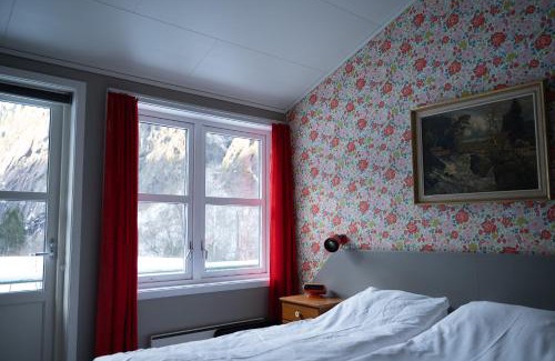 Fjæra Bed & Breakfast | Akrafjorden Nature B&B AS
