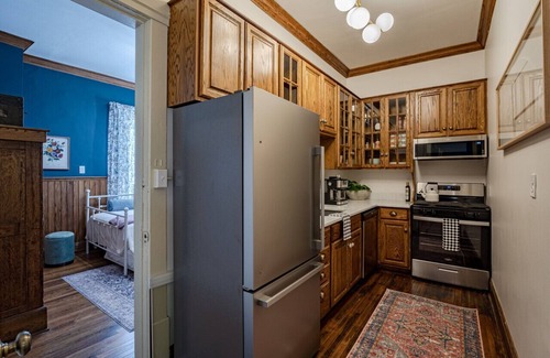 Highland Square House | Akron's Werner House: Historic 4 Bedroom Luxury