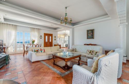 Skopelos Villa | Akrothea Villa Skopelos