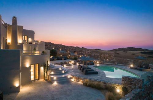 Naxos Villa | Akrotiri Estate Naxos - Private hillside estate