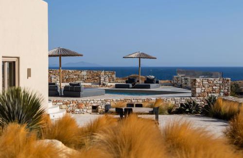 Naxos Villa | Akrotiri Estate Naxos - Private hillside estate