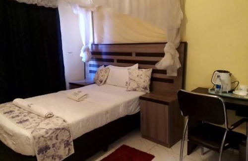 Zomba House | Akuka Lodge