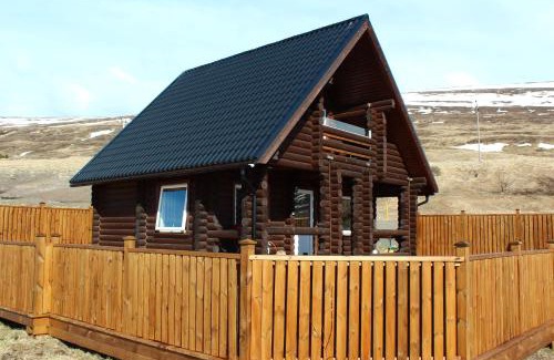 Akureyri House | Akureyri Log Cottage