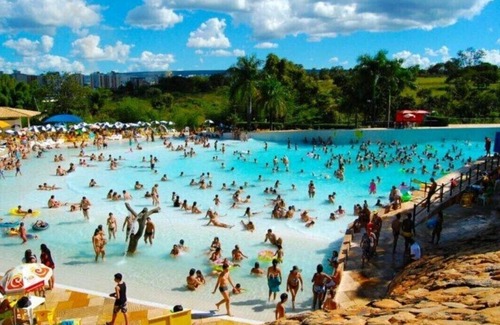 Caldas Novas Apartment | AL APT FOR 5 PES AT PIAZZA DIROMA, ACCESS TO SPLASH DIROMA, COMFORT AND FUN