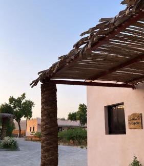 Liwa House | Al Artaa Resort