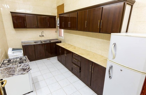 Al Harra Al-Sharqiah Apartment | Al Eairy Furnished Apts Al Madinah 8