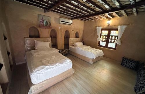 Al Hamra House | Al-Ghanima Rest House