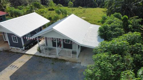 Kampung Banggol Batu Hotel | al Hajari Inn - For Islam Only - Kg Banggol Batu Lenggong